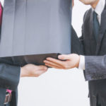 メーカーが専用パソコンのサービスを提供できないのはなぜ？僕だけできる理由は？